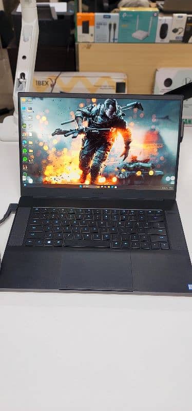 Gaming Laptop Razer Blade RZ09-02 CORE i7 8TH Gen GTX 1070 2