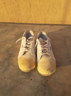 Ndure Used Shoes