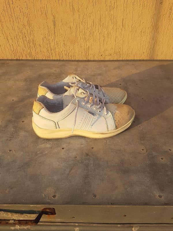 Ndure Used Shoes 2