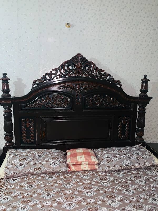 kind bed without any crack 2