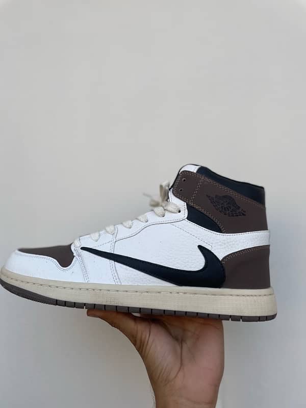 Air Jordan 1 High "Travis Scott" 1