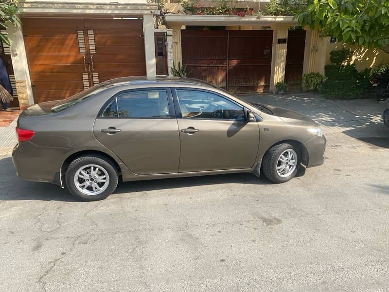 Toyota Corolla GLI 2013 3