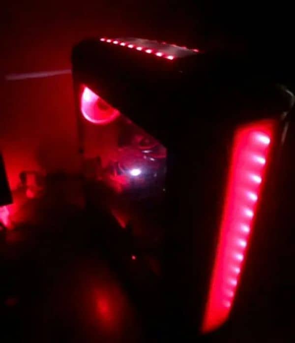 Gaming Pc with Great Asthetics 5