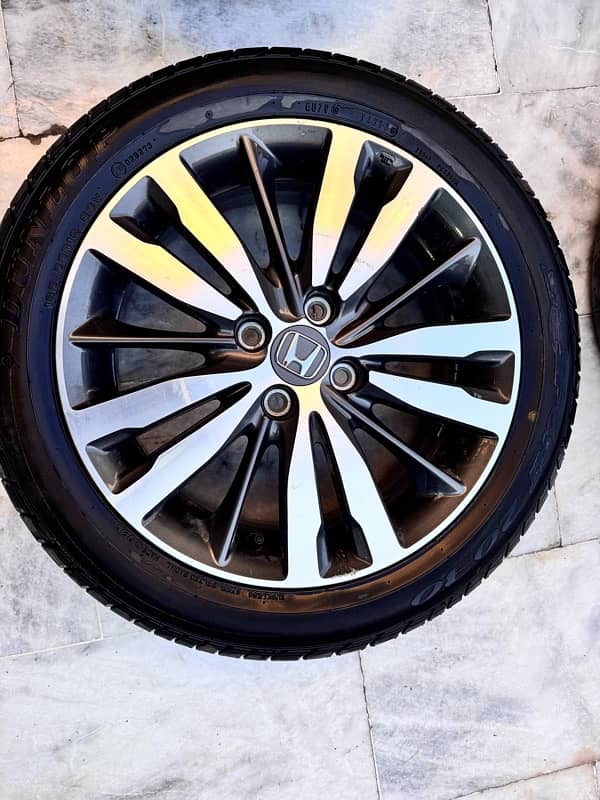 HONDA ORIGNAL 16 SIZE RIM TYRE 2