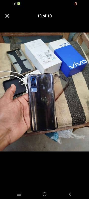 vivo y31.4/128.10/10. with box 2