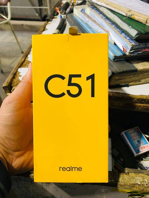 Realme c51. . . . . . 4+3/64 3