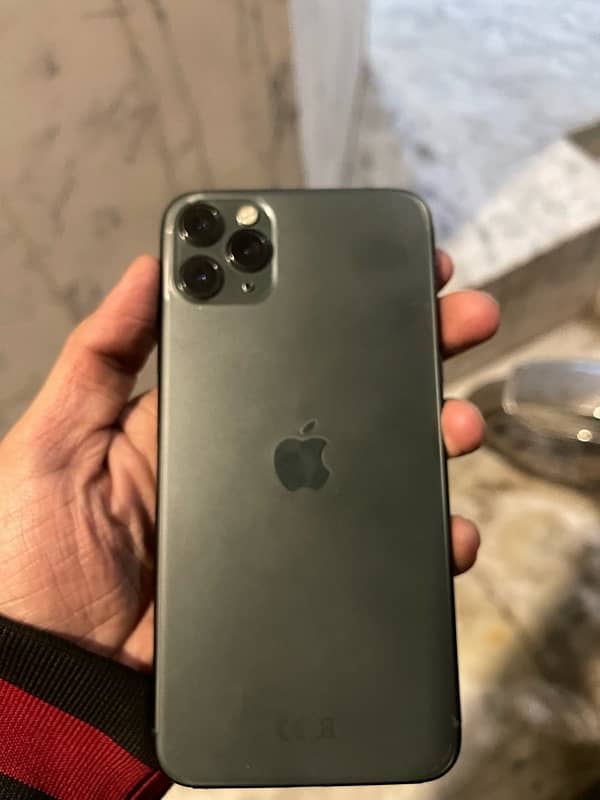 iphone 11 pro max 10/10 condition waterpack dual PTA approved 256gb 1