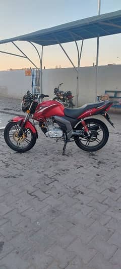 SUZUKI GSX 125