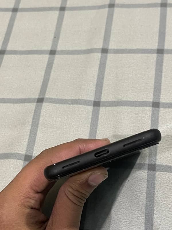 google pixel 4 with box 3