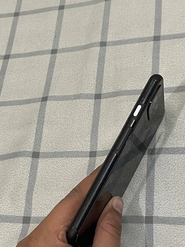 google pixel 4 with box 4