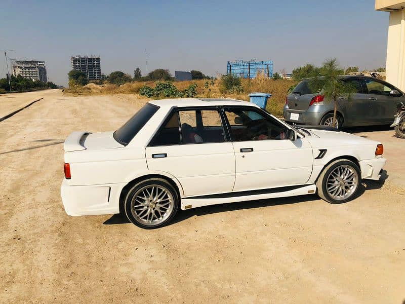 Nissan sunny 1