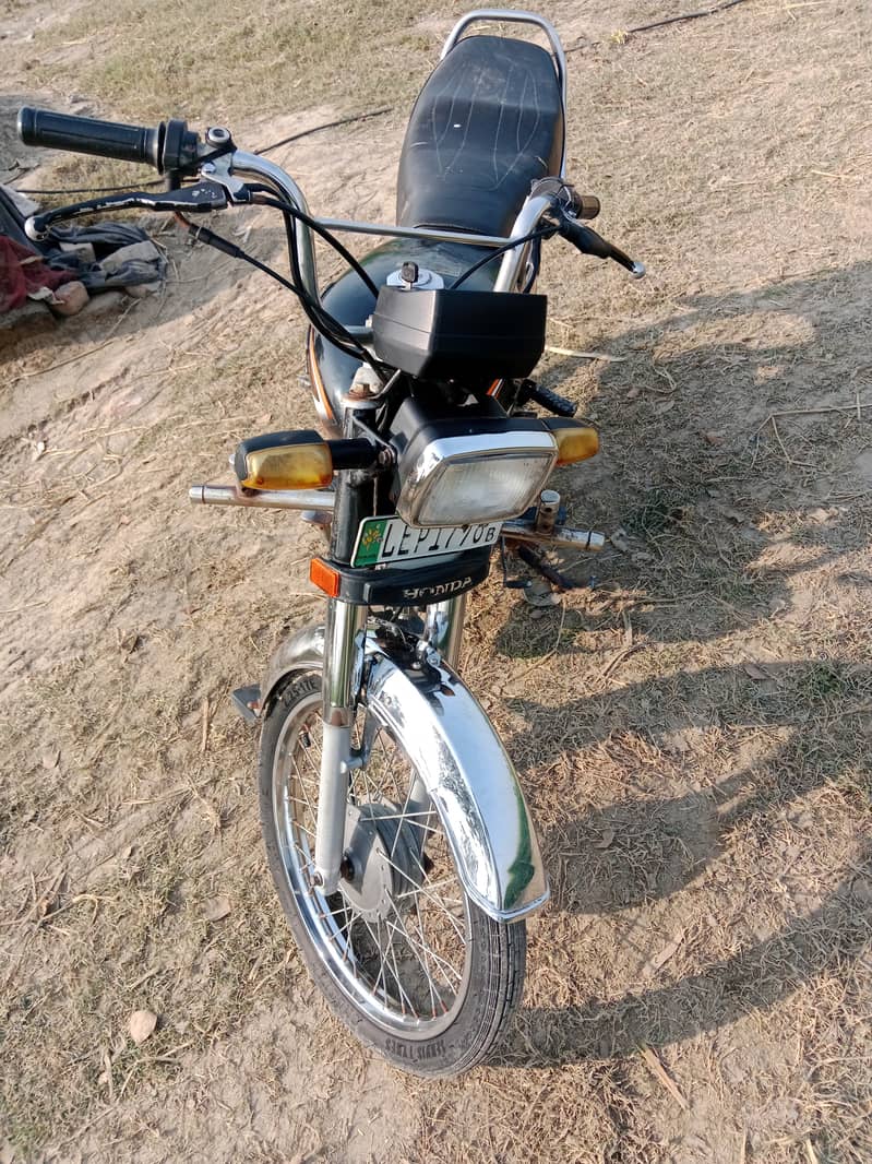 Honda CD 70 2015 0