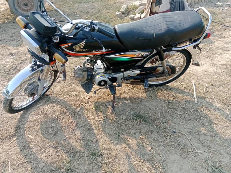 Honda CD 70 2015 1