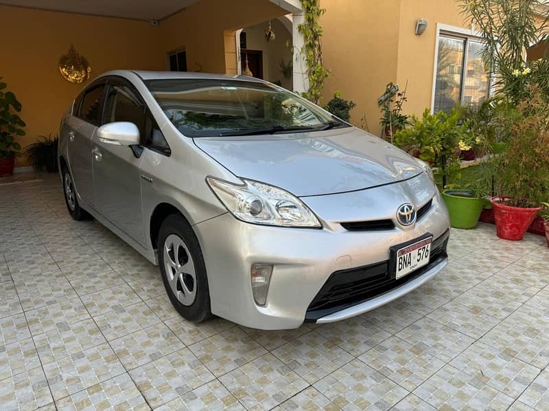 Toyota Prius 2014 1