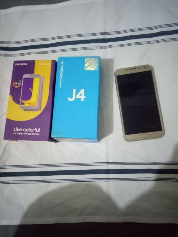 Samsung Galaxy J4 Super AMOLED Display 2