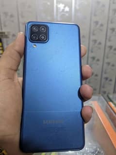 Samsung a12 4 GB 64 GB