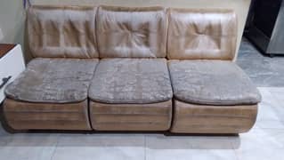 office sofa used 5 sofa set with table (No glass)