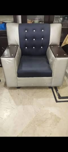 Urgent sale sofa set