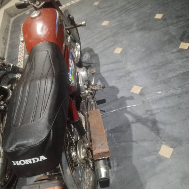 Yamaha Dhoom YD-70 2016 3