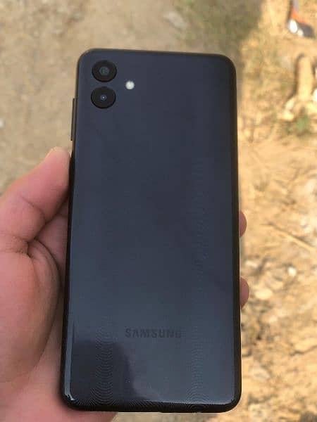 Samsung Galaxy A04 1