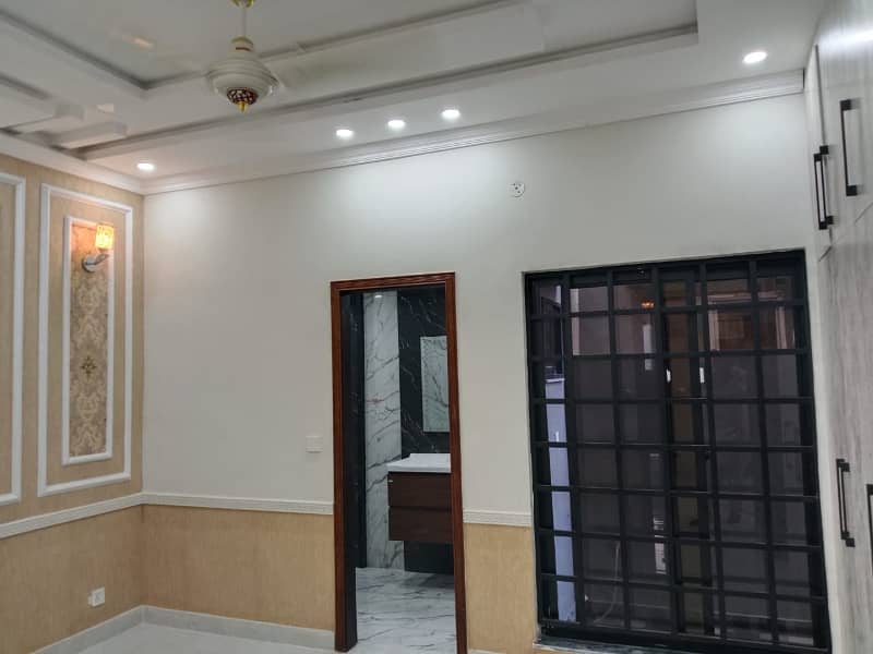 5 Marla luxury house available for sale in Block D Bahria Orchard 14