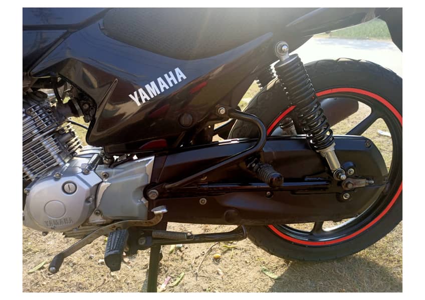 Yamaha YBR 125 2020, Black, in immaculate and pristine condition 8