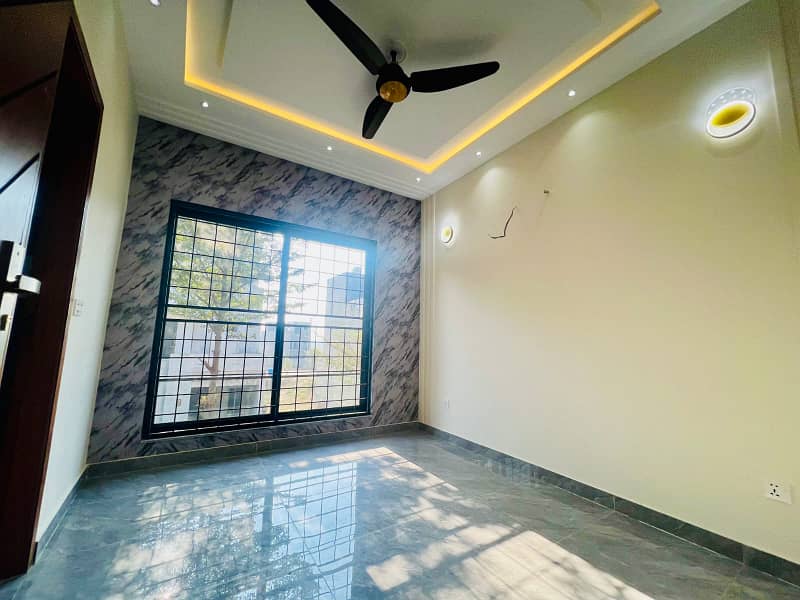 5 Marla Brand New House Available For Sale In Lake City Sector M-7B 13