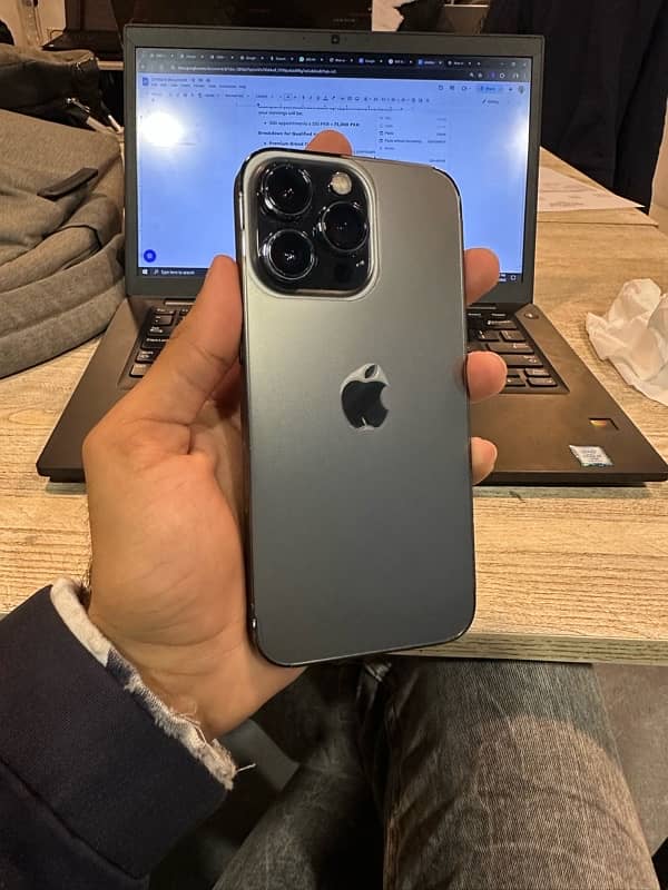 iPhone 13 Pro 256 GB 2