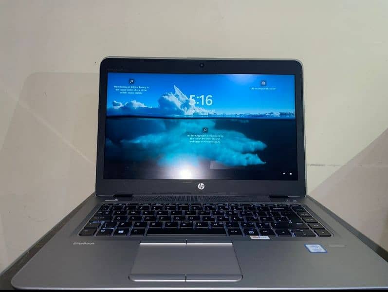 HP Elite book(new condition with charger) 1