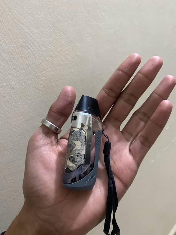 Geekvape Aegis nano 30 watt device 1