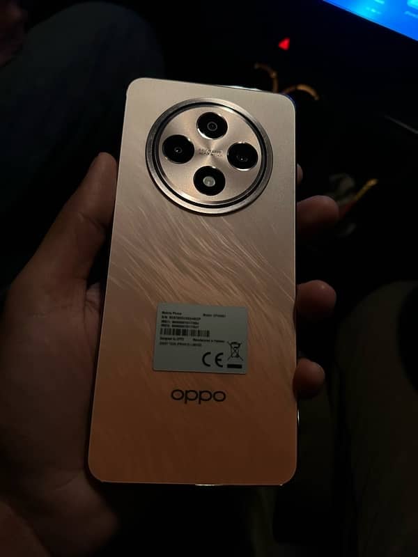 oppo reno 12F 12/256gb 1