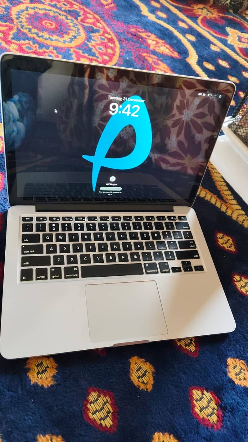 macbook 2015 pro 0