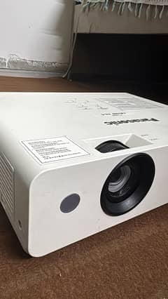 Panasonic projector LB280