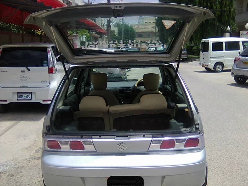 SUZUKI CULTUS VXR MODEL 2004 SILVER COLOUR BEHTREEN CONDITION 18