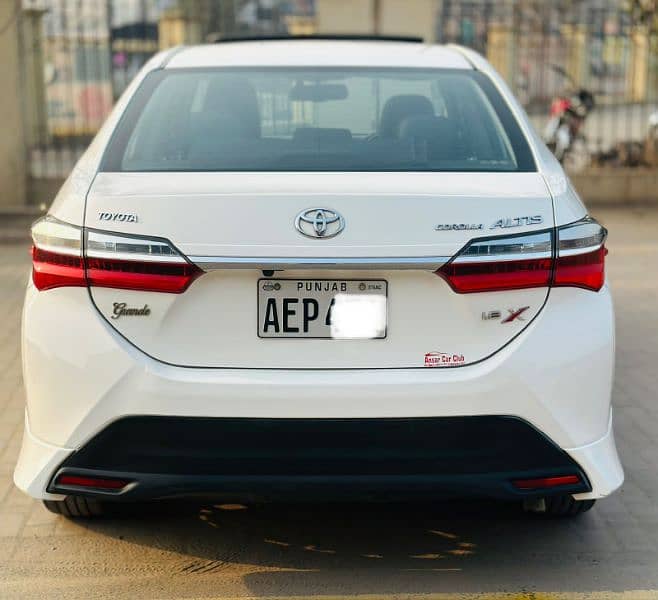 Toyota Altis Grande 2021 1