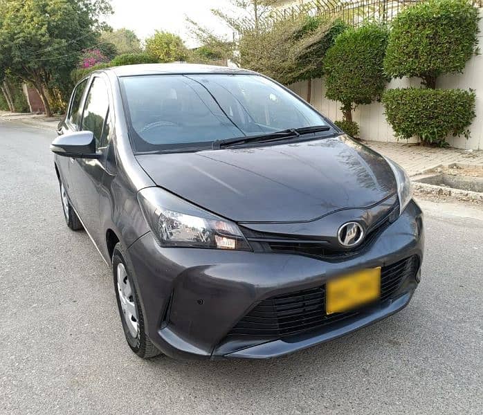 Toyota Vitz 2015 / 2018 Automatic 1.0 Mileage 49000 kms 2