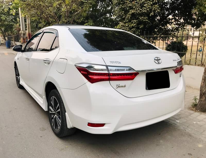 Toyota Altis Grande 2019 6