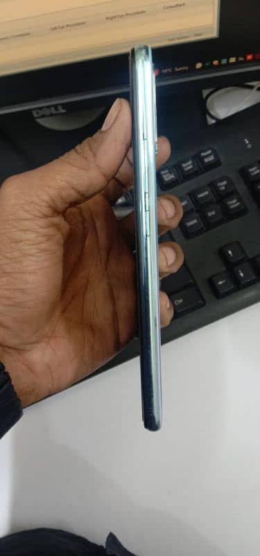 vivo s1 offical pta approved with orignal box 4