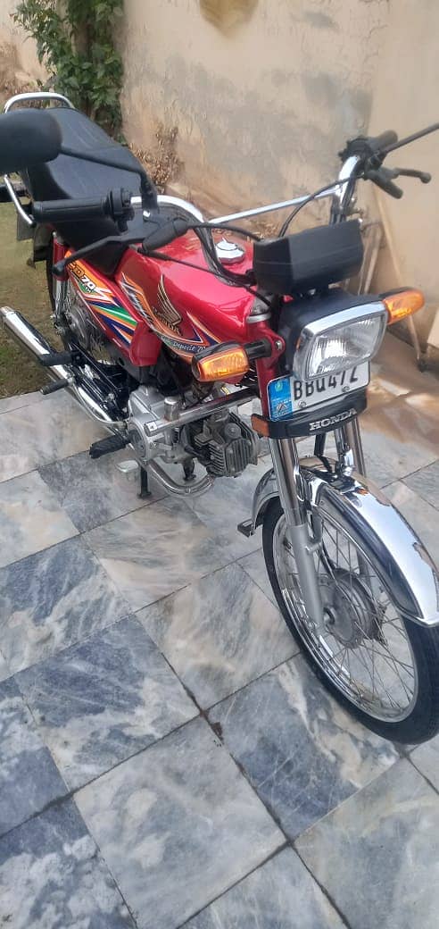 Honda CD 70 2020 3