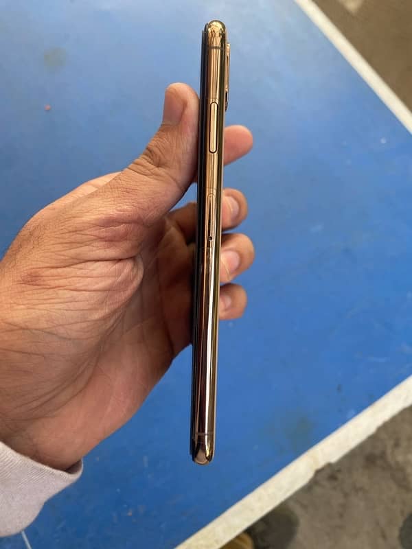 Iphone xs max 256gb PTA with box 5