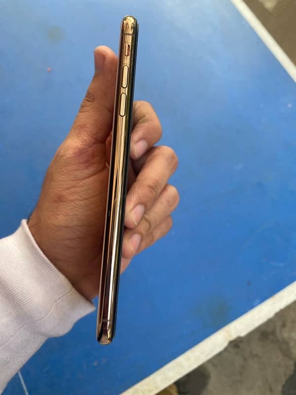 Iphone xs max 256gb PTA with box 6