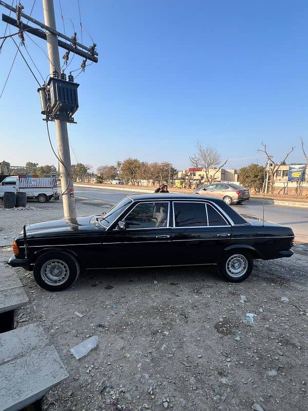 Mercedes E Class 1976 4