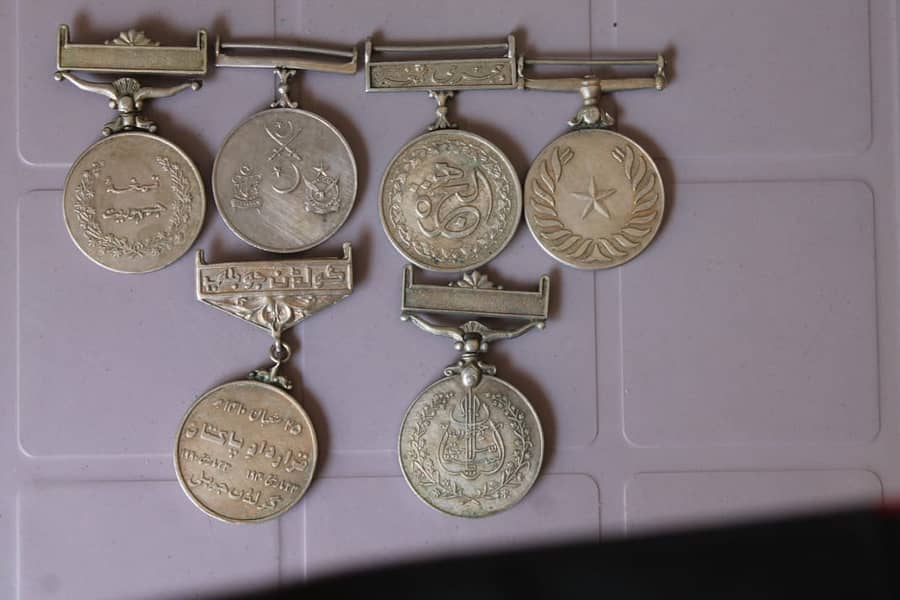 Antique Commemorative Old Medals of Pakistan 6