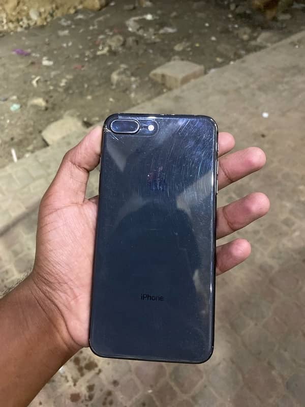 I Phone 8 Plus non Pta 3