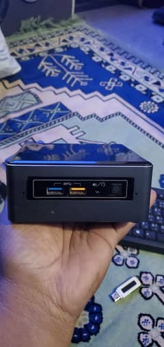 Intel NUC Core i5 7th Gen | 512GB SSD | 8GB RAM - Compact & Powerful!