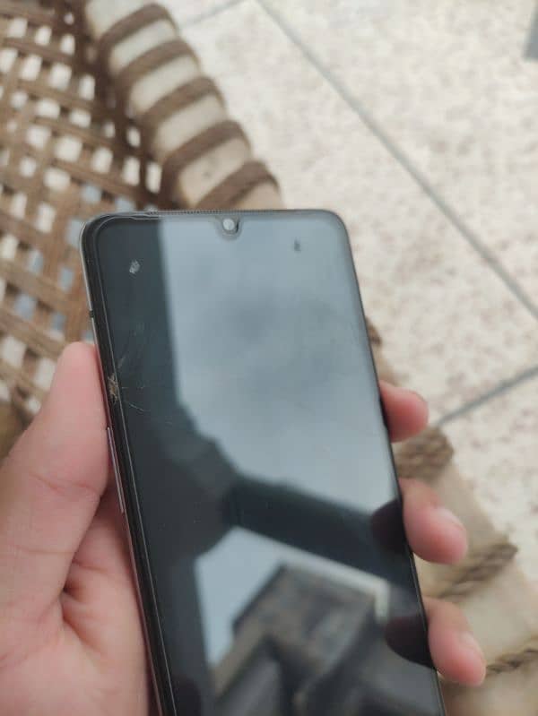 one plus 7t touch crack 9