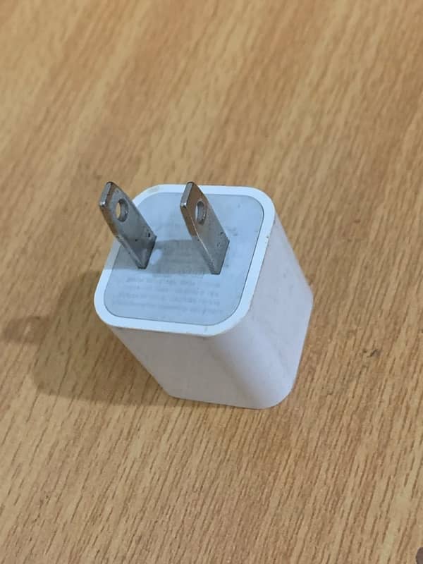 Iphone Original 1A 5W Adapter 2