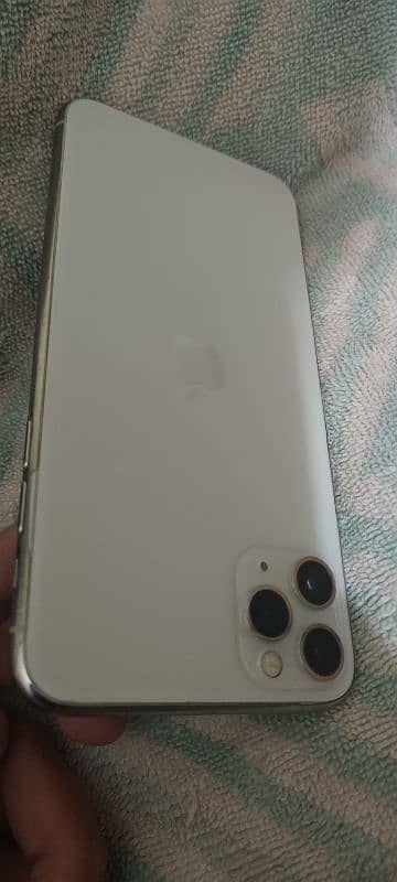 Iphone 11 pro max 256 GB PTA 1