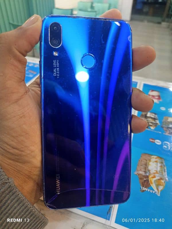 Huawei Nova 3i 0