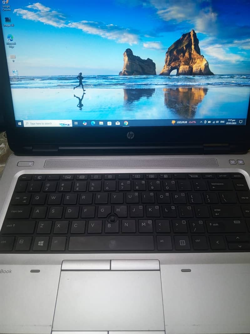 Hp i5 7th urgent  sale  ( 36000) 0